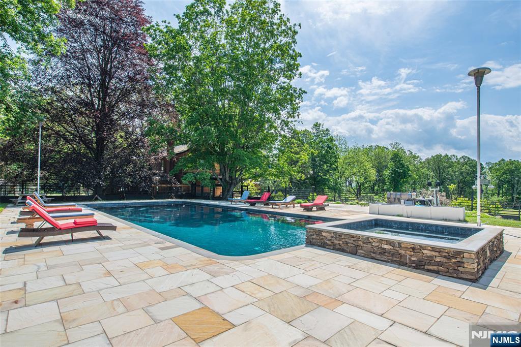 62 Mount Pleasant Road, Knowlton, NJ, 07832