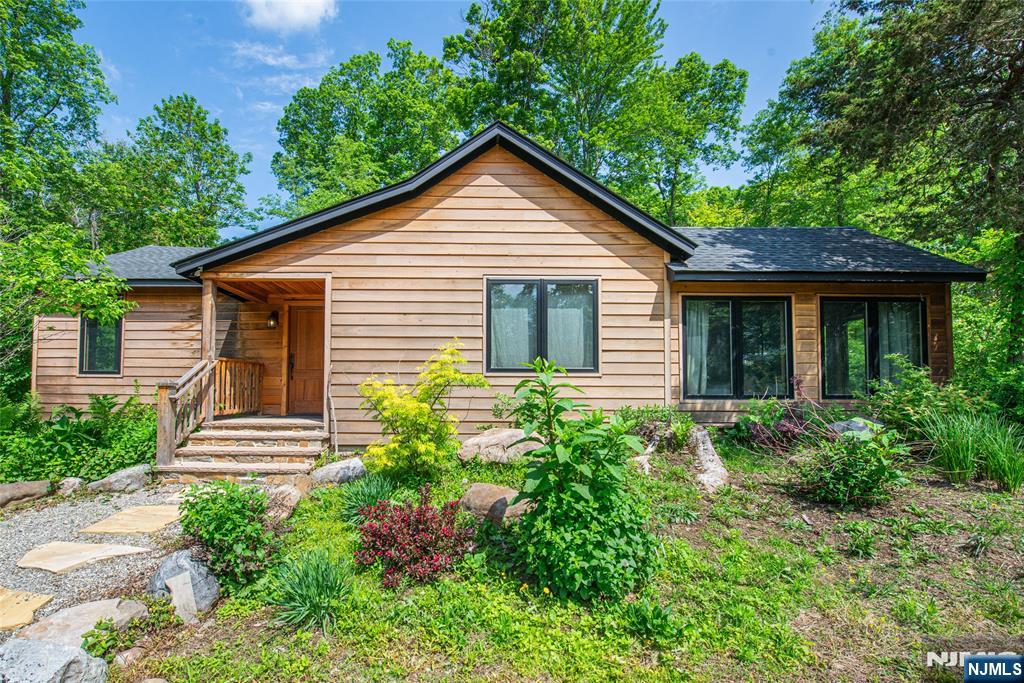 62 Mount Pleasant Road, Knowlton, NJ, 07832