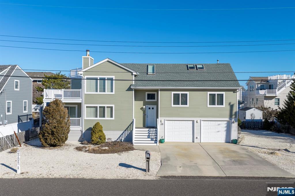 25 W Bayberry Drive - Photo 4