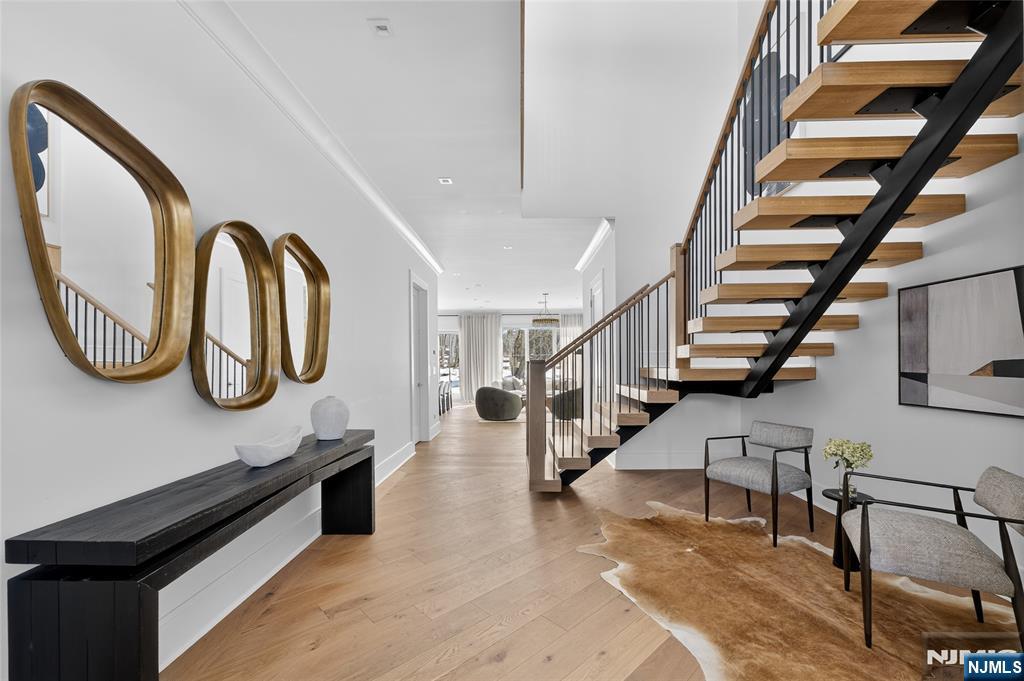 16-18 Paris Avenue 3 - Photo 2