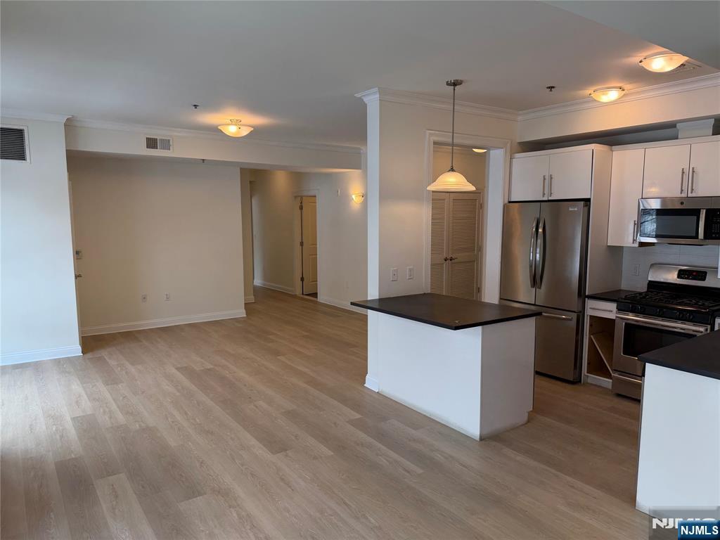 1486 Windsor, Teaneck, NJ, 07666