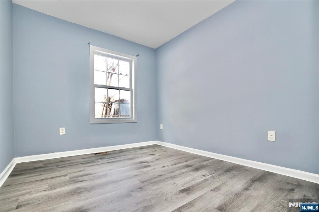 51 Demarest Street - Photo 5