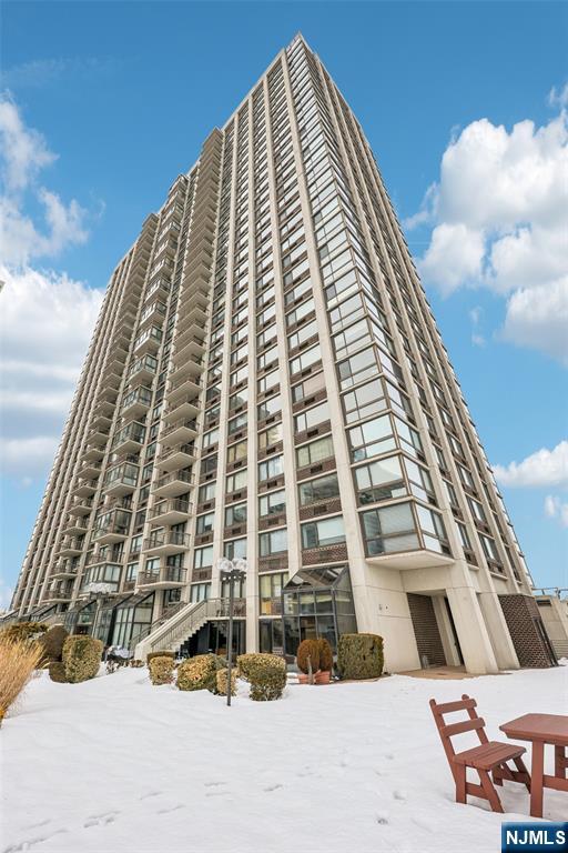 $599,000 Condo