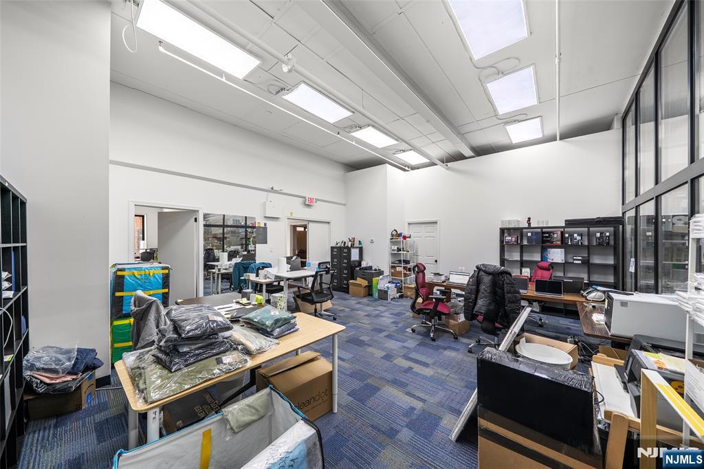 29-31 Industrial Avenue - Photo 5