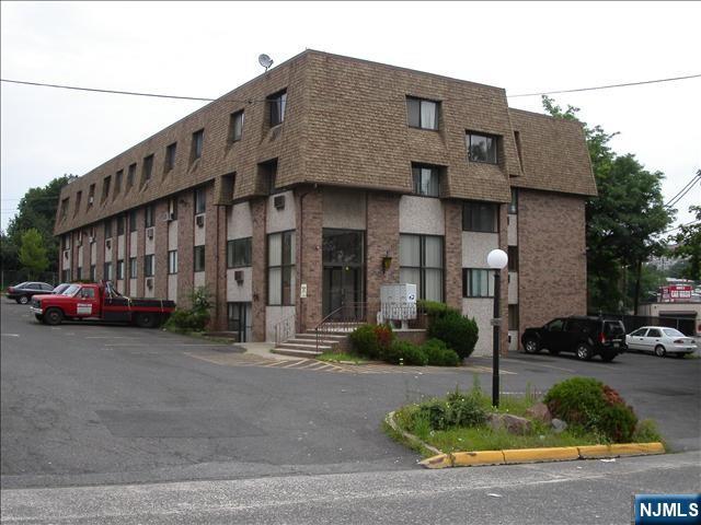 PALISADES PARK Properties