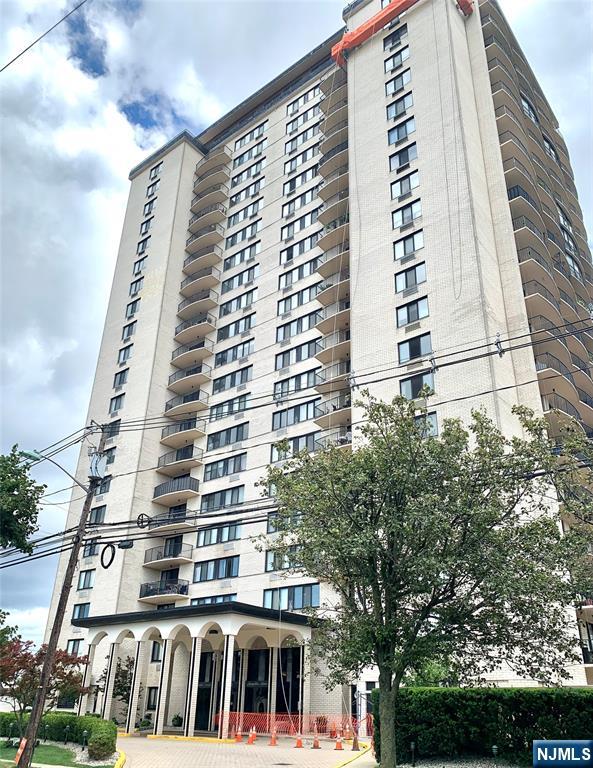 1590 Anderson Avenue 10D - Photo 1