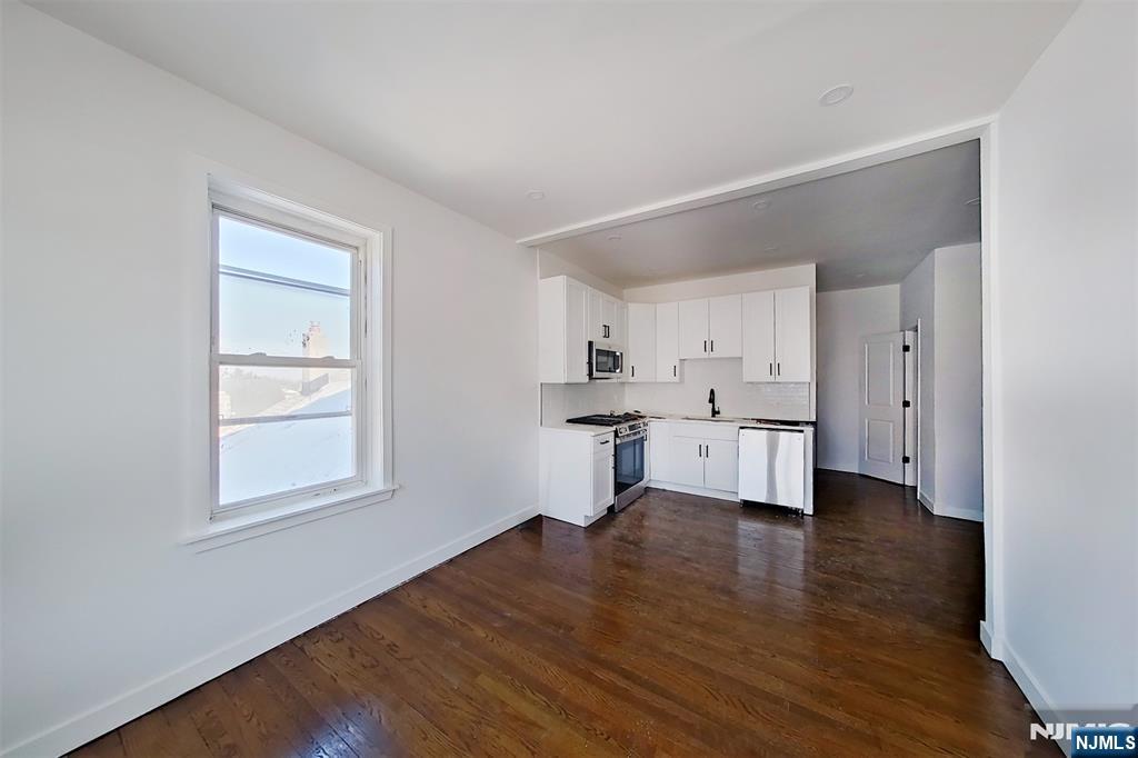 757 Ray, Ridgefield, NJ, 07657