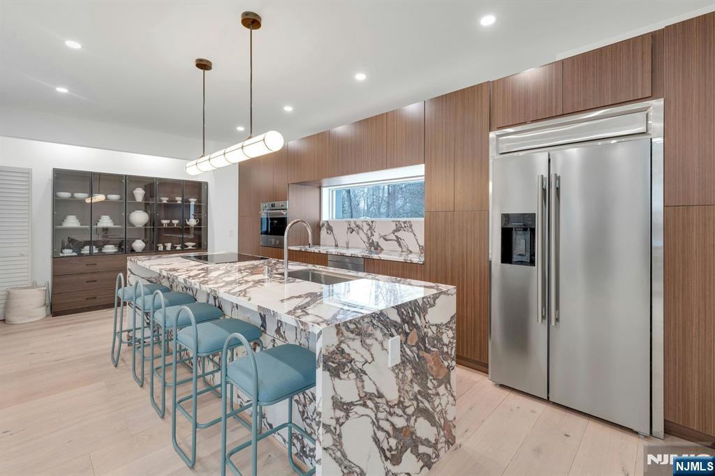 27 Knickerbocker Road, Closter, NJ, 07624