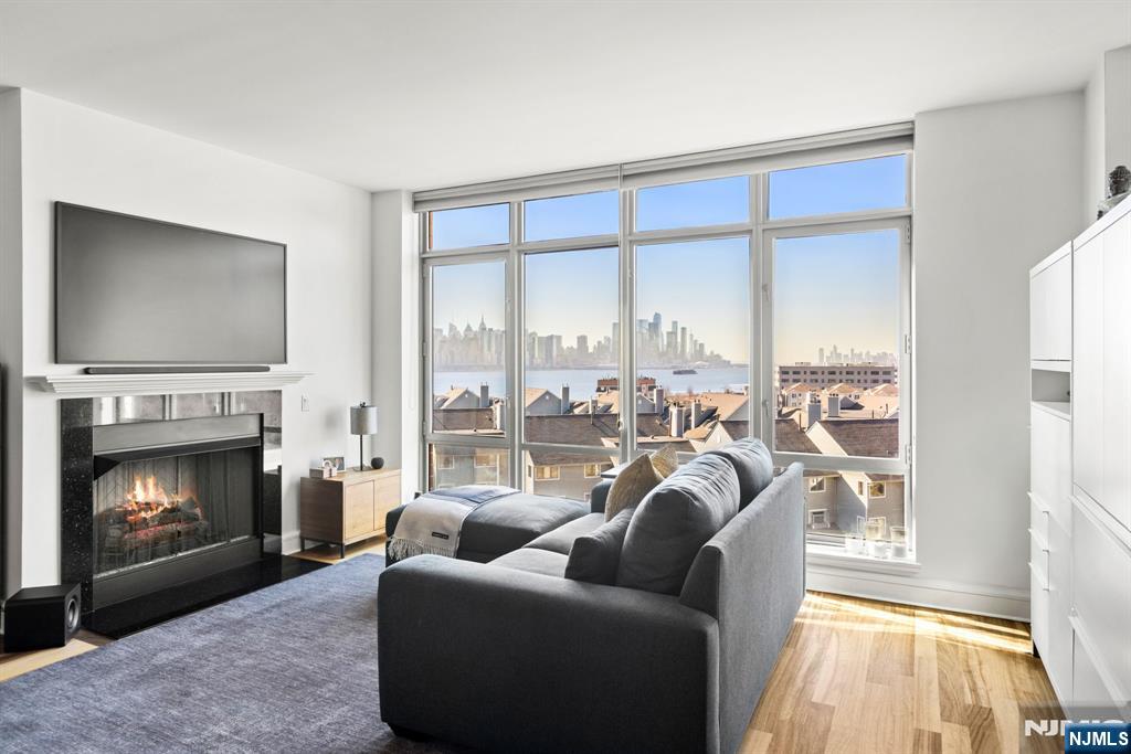 104 York Street UNIT 2A, Jersey City, NJ, 07302