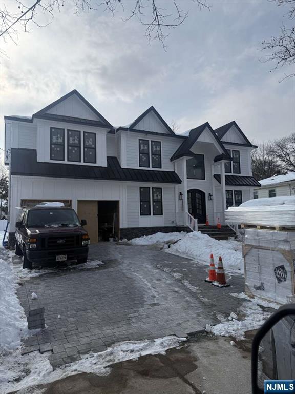 2220 Mackay Avenue, Fort Lee, NJ, 07024