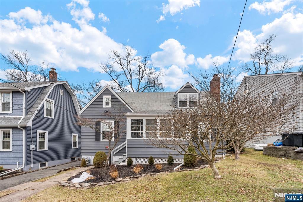 348A Boulevard, Hasbrouck Heights, NJ, 07604