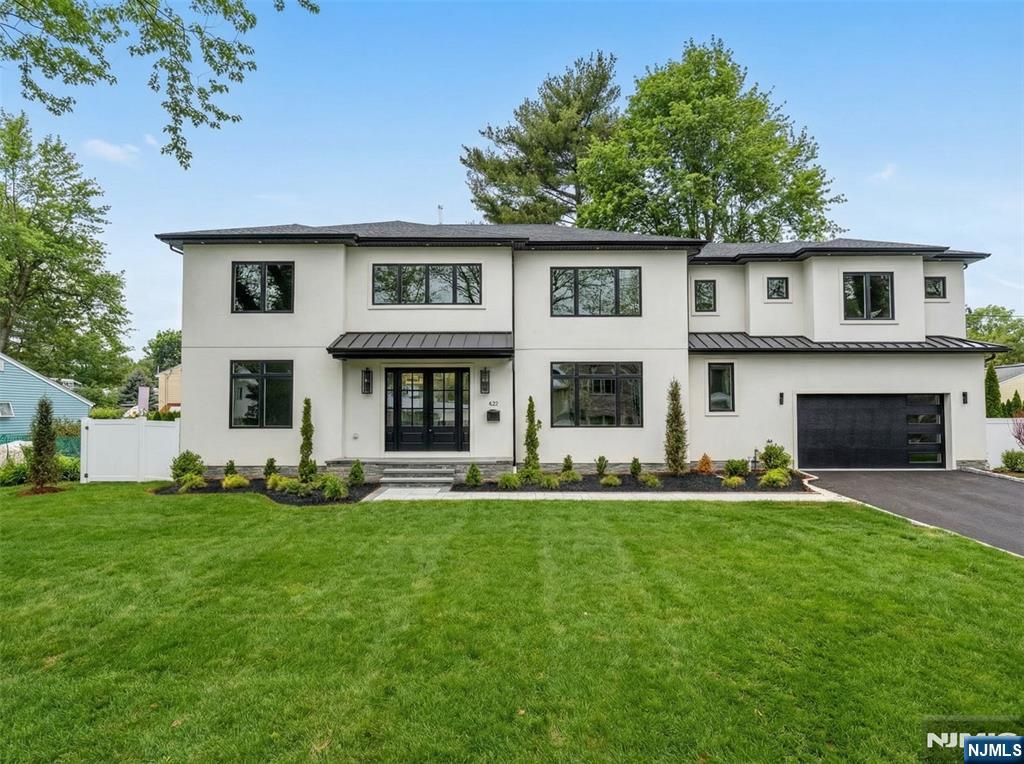 623 Alberta Drive, Paramus, NJ, 07652