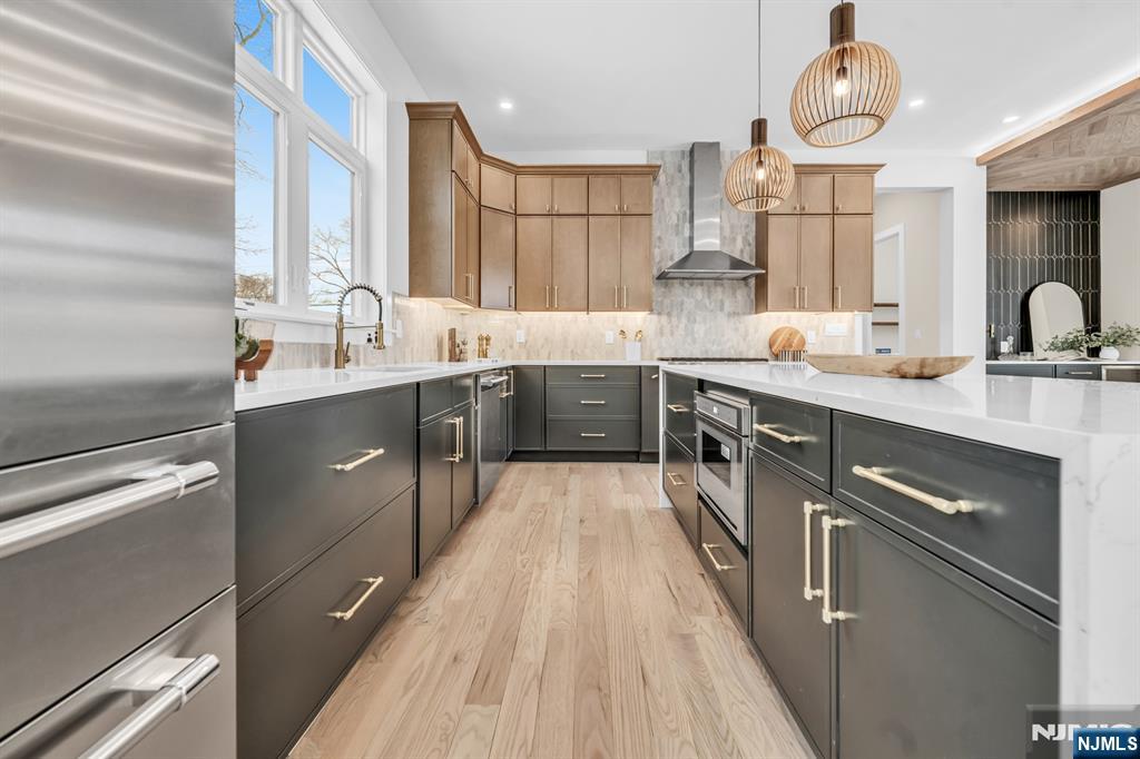 623 Alberta Drive, Paramus, NJ, 07652