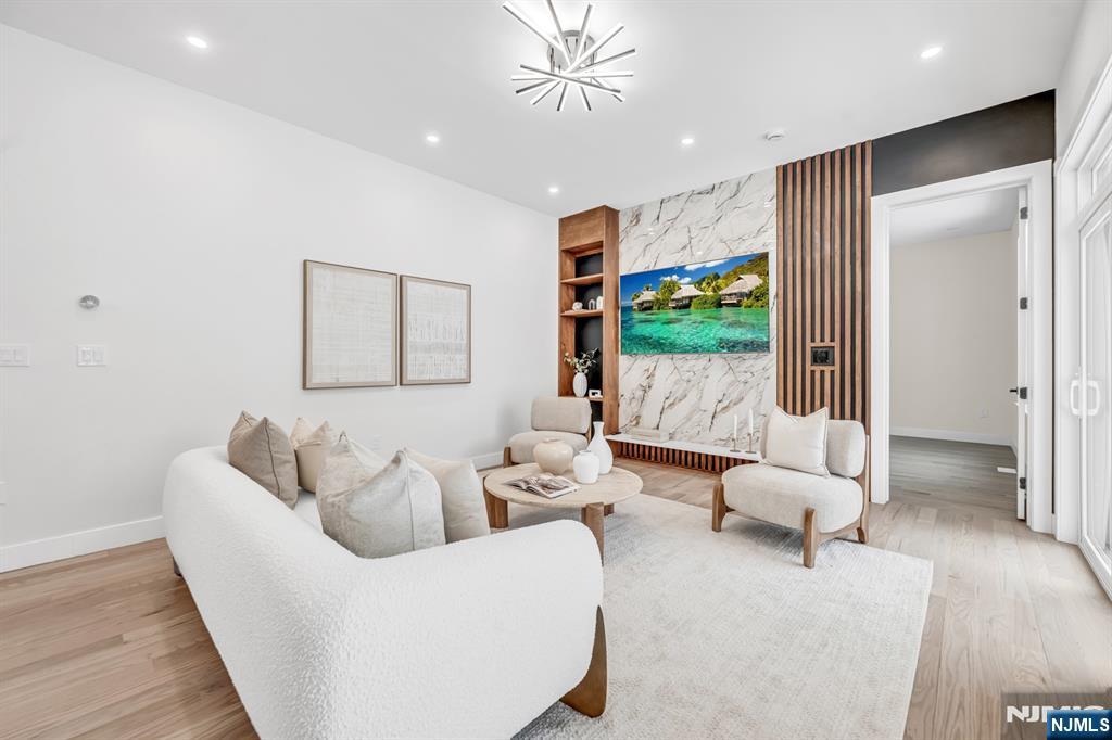 623 Alberta Drive, Paramus, NJ, 07652