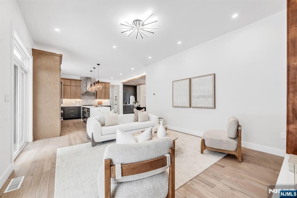 623 Alberta Drive, Paramus, NJ, 07652