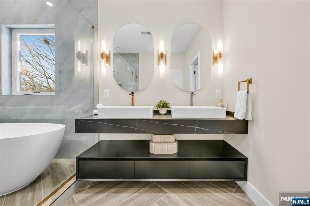 623 Alberta Drive, Paramus, NJ, 07652