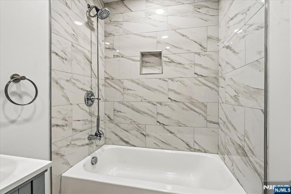 203 Cambridge Avenue