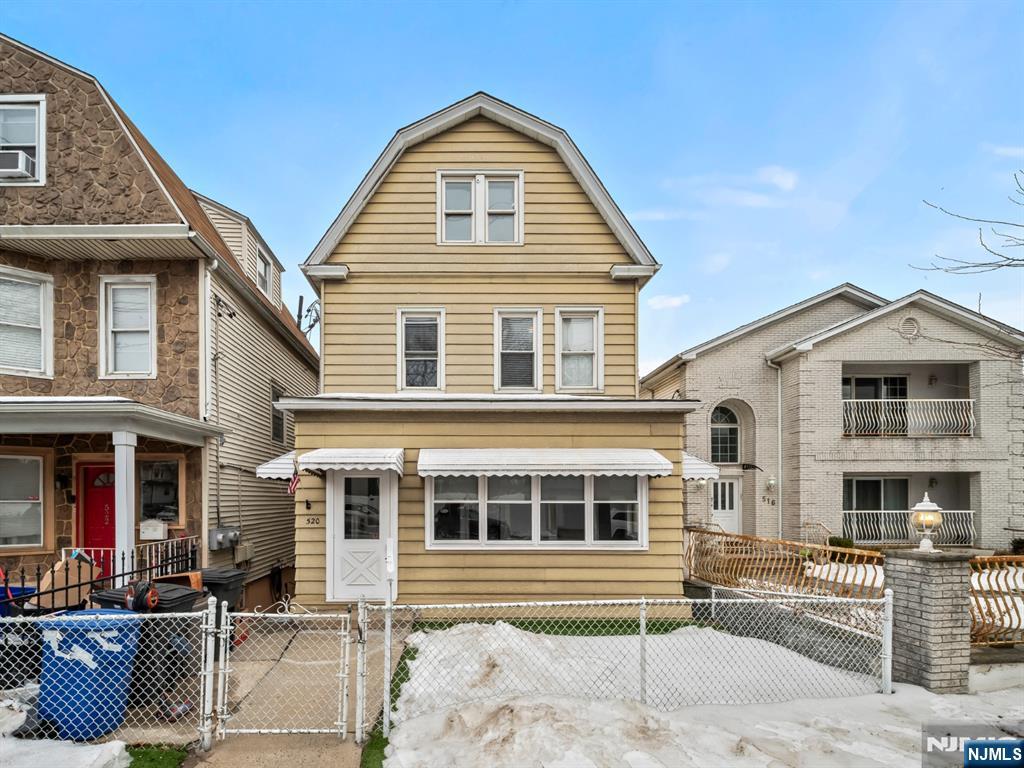 10 Maple Street, Garfield, NJ, 07026