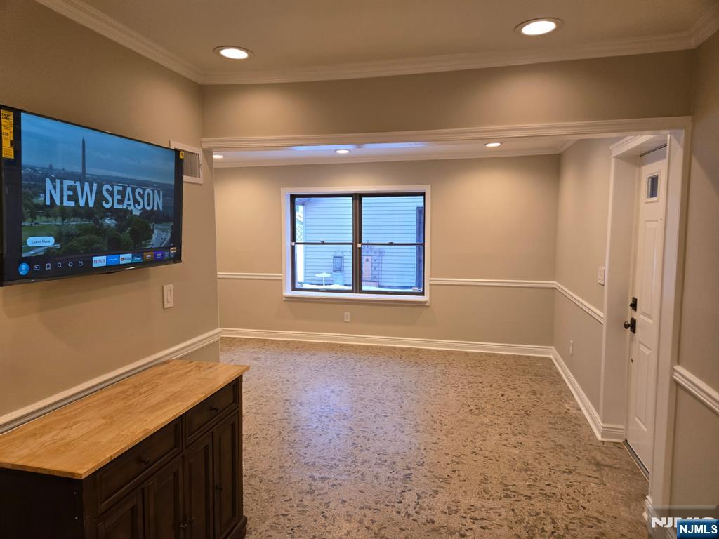 345 Kaplan, Hackensack, NJ, 07601