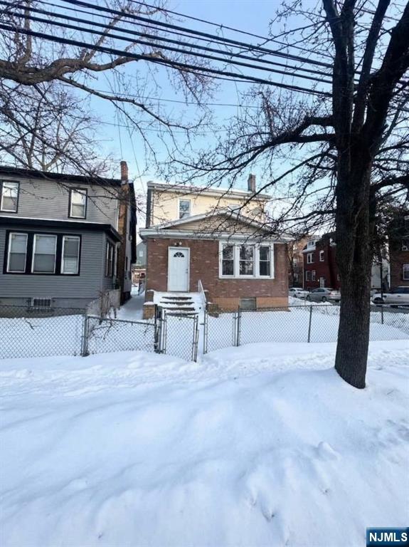 174 Munn Avenue