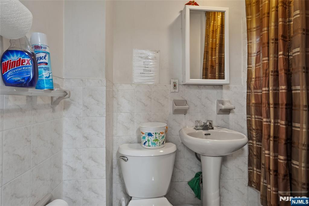 725 17th Street - Photo 3