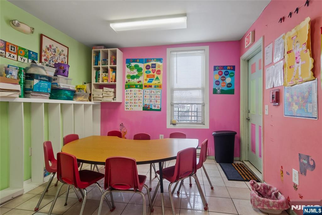 725 17th Street - Photo 5