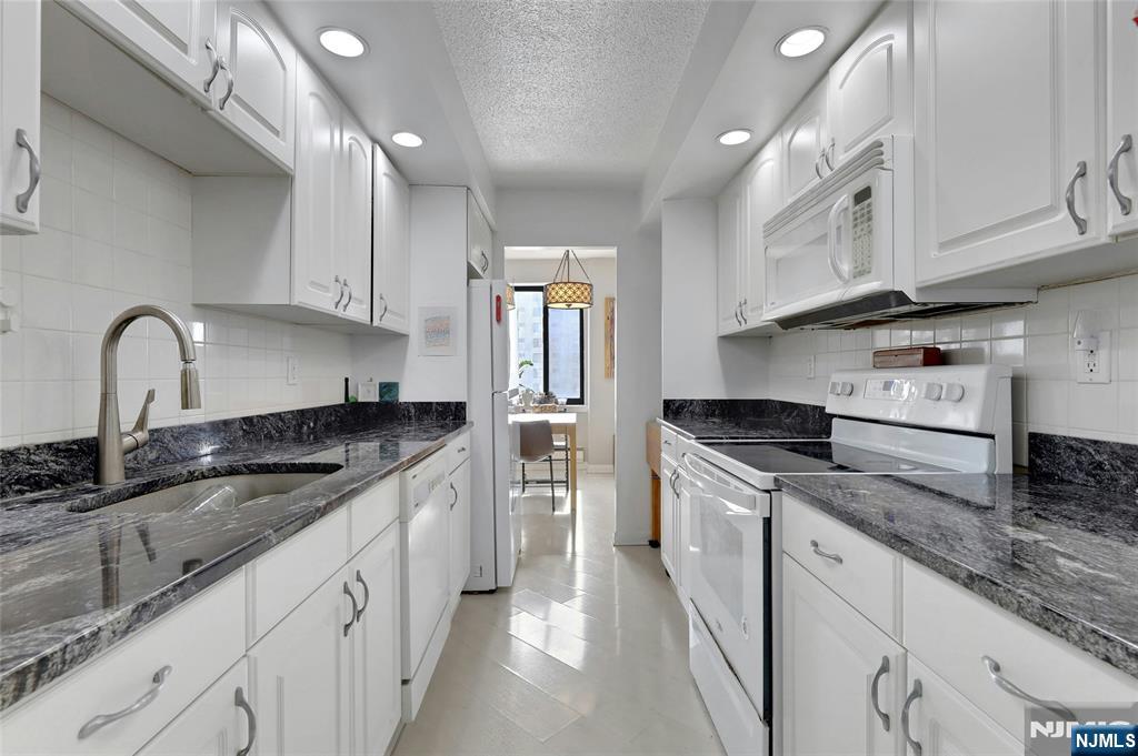 307 Prospect Avenue UNIT 14I, Hackensack, NJ, 07601