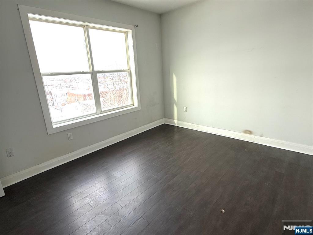 1901 Summit Avenue #301