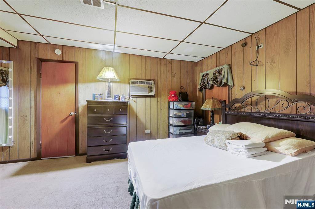 213-215 Central Avenue