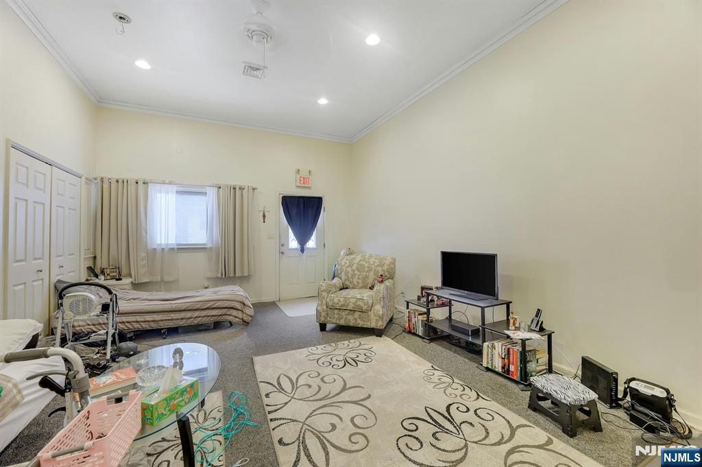 213-215 Central Avenue - Photo 4