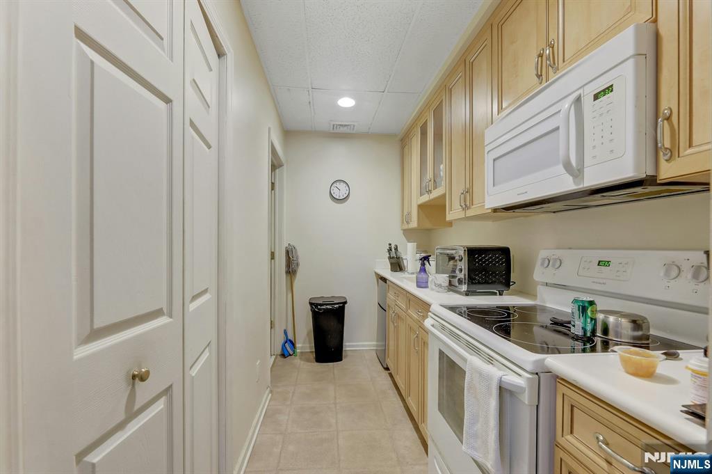 213-215 Central Avenue - Photo 5