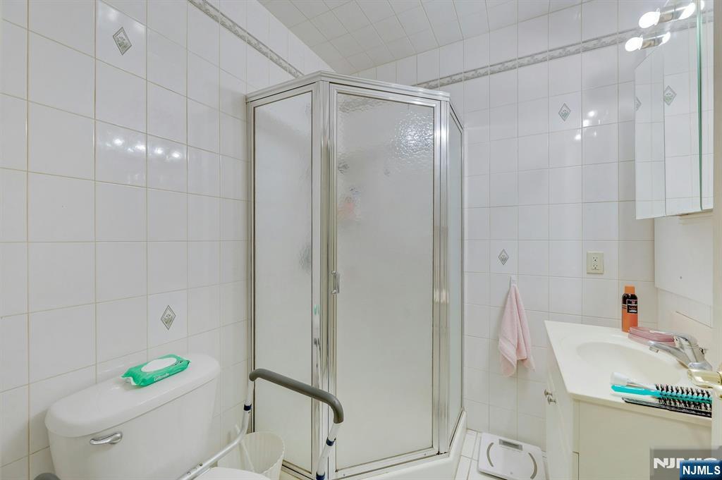 213-215 Central Avenue