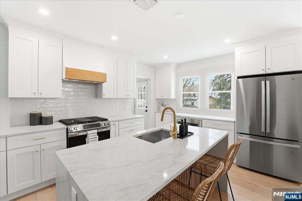 601 Oakwood Drive, Northvale, NJ, 07647