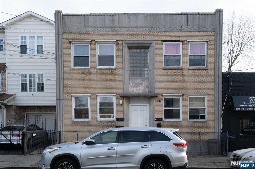 153 Fleming Ave, Newark City, NJ, 07105-4982
