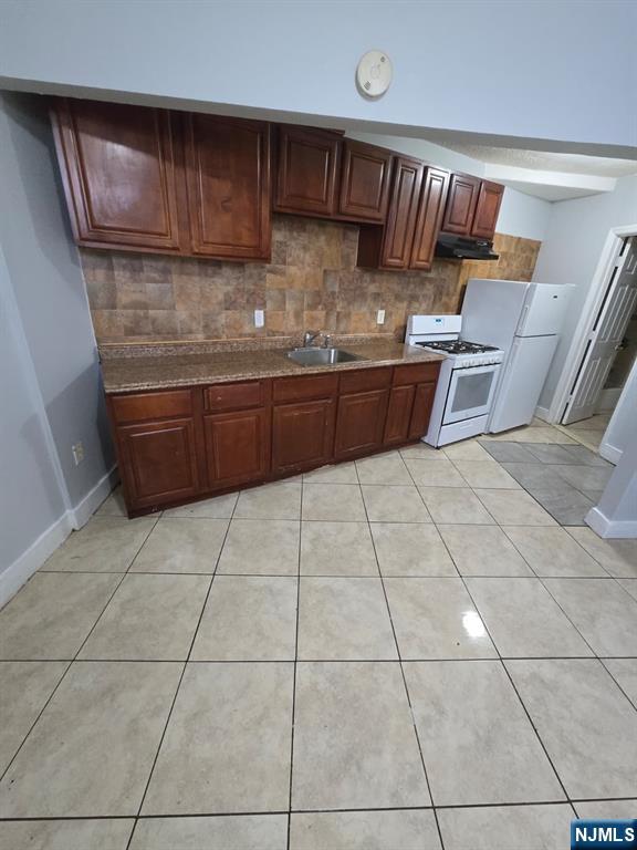 588 10th Street - Photo 5