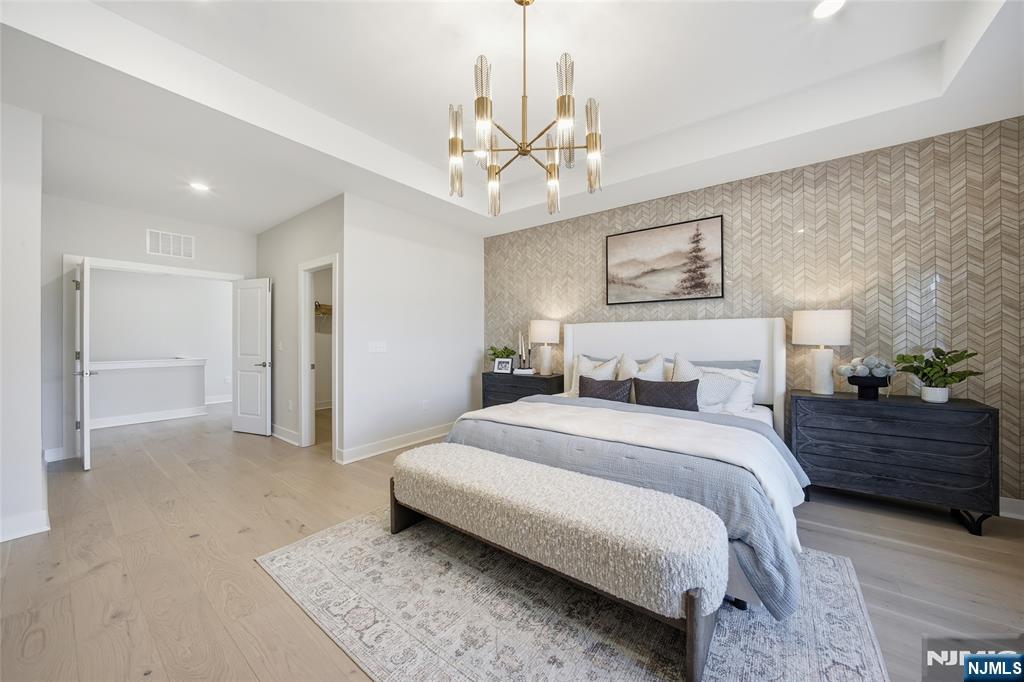 127 E Village Circle, Paramus, NJ, 07652