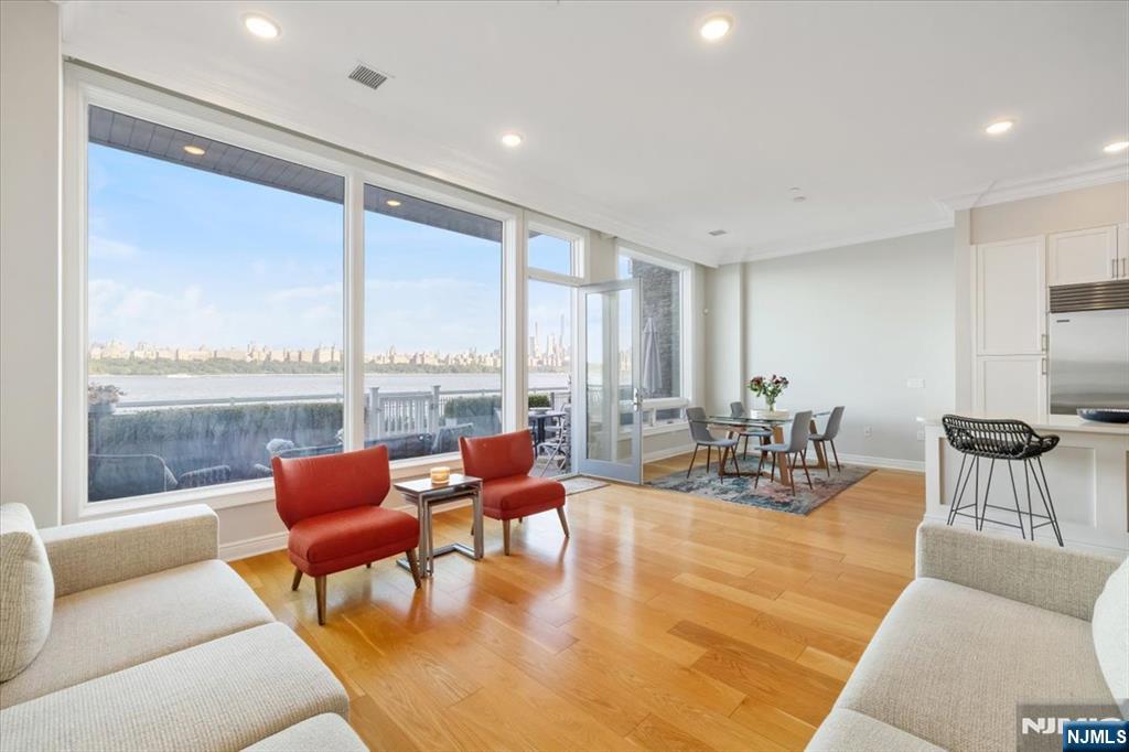 3 Somerset 113 - Photo 5