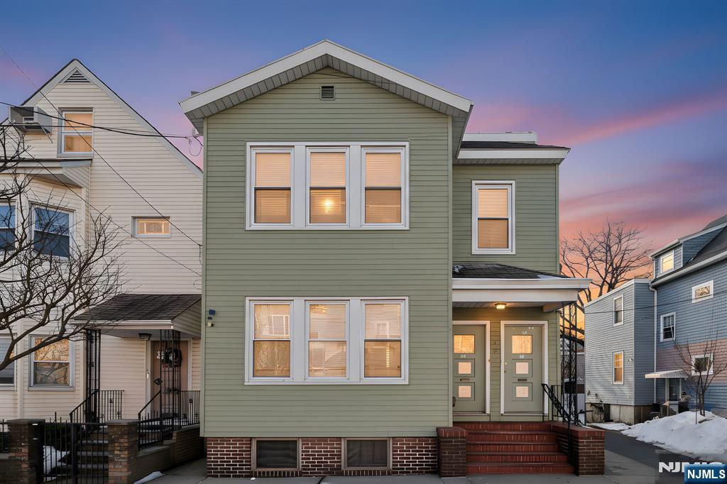 419 Hamilton Street - Photo 1