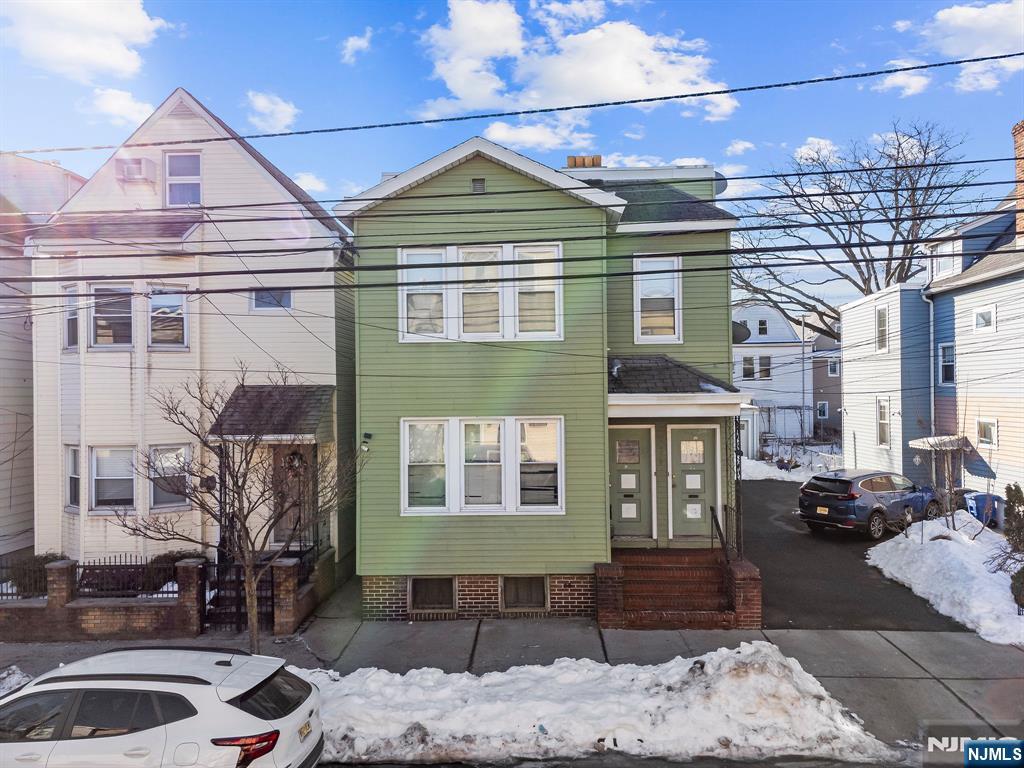 419 Hamilton Street - Photo 2