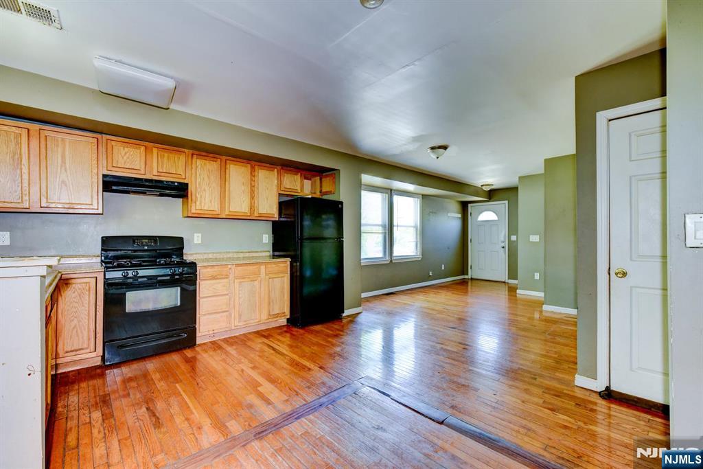 27 Newell Avenue