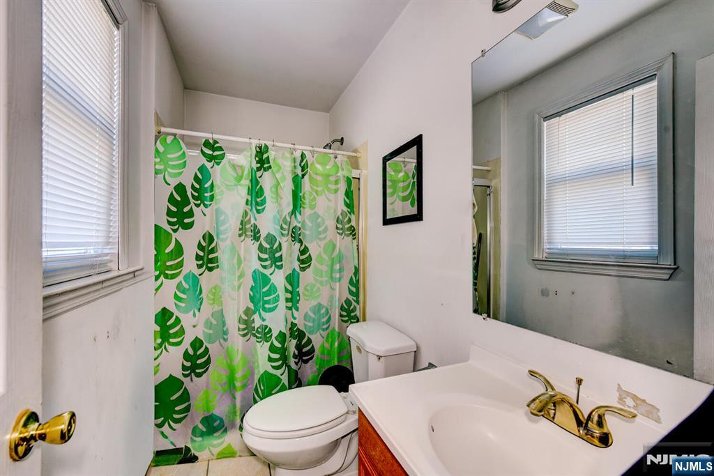 27 Newell Avenue