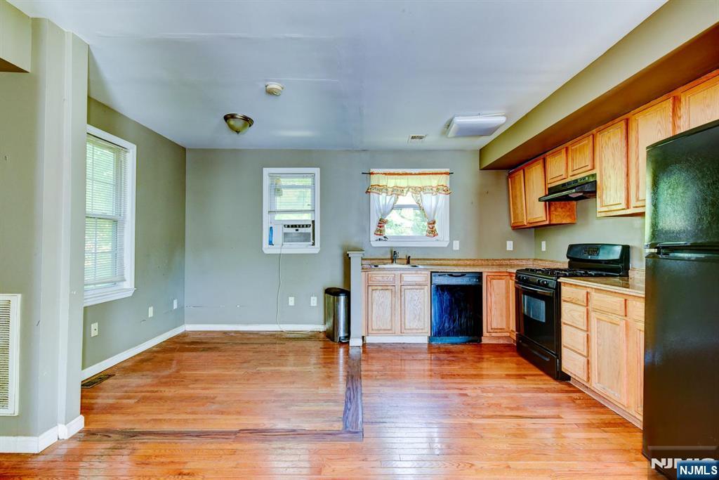 27 Newell Avenue