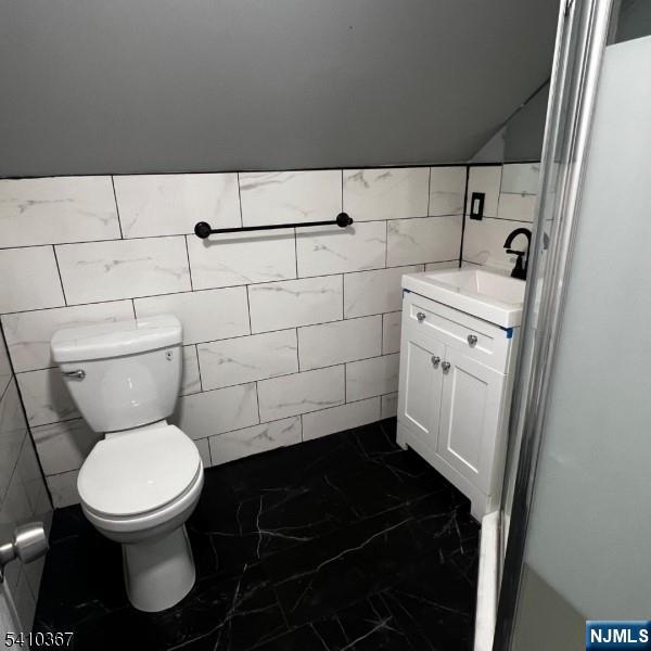345 Summer Avenue — photo 17