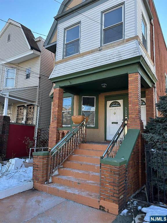 333 Danforth Avenue - Photo 2