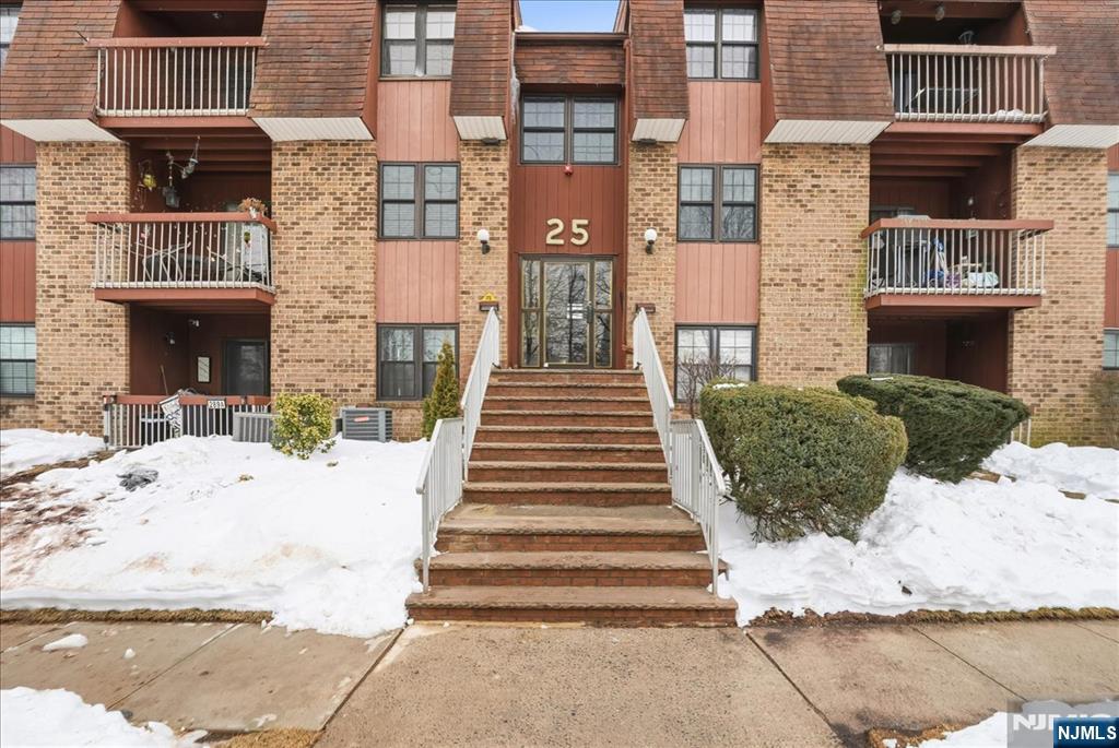 Homes for sale in Woodbridge, NJ | 297 Alpine Wy #C, Woodbridge, NJ 07095 | MLS# 26004626