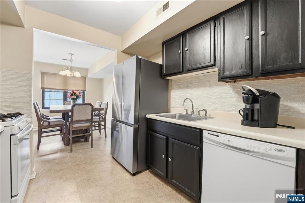 Homes for sale in Woodbridge, NJ | 297 Alpine Wy #C, Woodbridge, NJ 07095 | MLS# 26004626