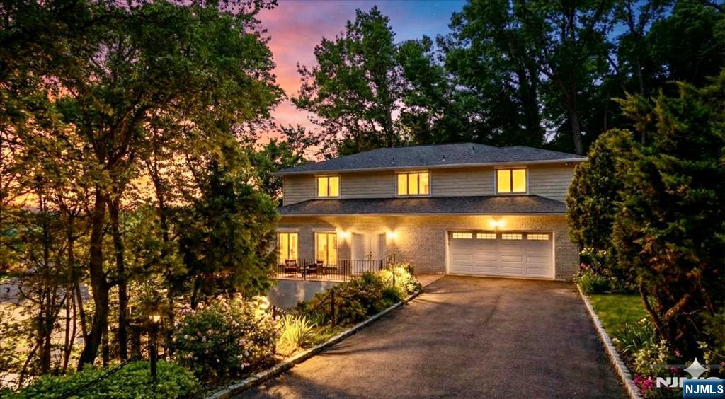 26 Daniel Court, Woodcliff Lake, NJ, 07677