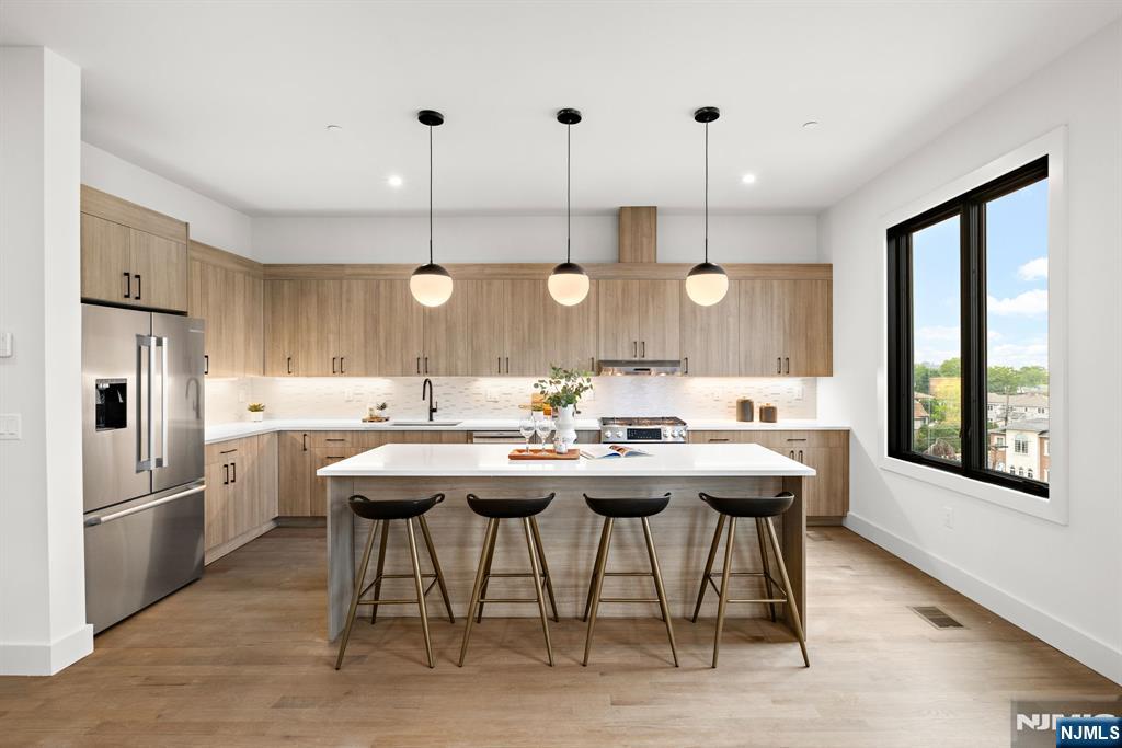 52 Hillside UNIT B, Tenafly, NJ, 07670