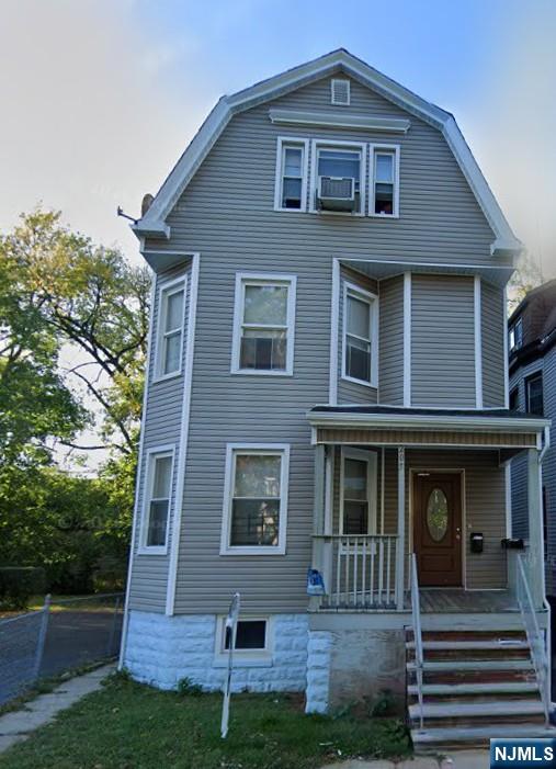 196 2nd St, Newark City, NJ, 07107