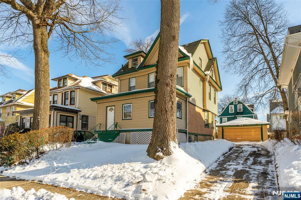 759 Parker Street - Photo 3